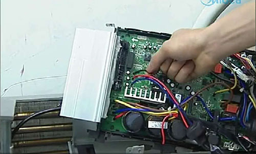 海拉尔美的空调电话是多少